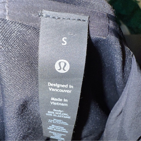 Lululemon Black Performance Jacket Senseknit Composite Running Jacket - Picture 13 of 13